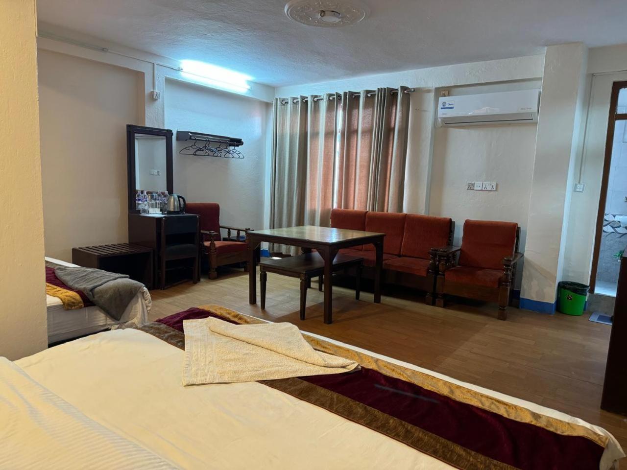 Hotel Silver Jubilee Kathmandu Ngoại thất bức ảnh