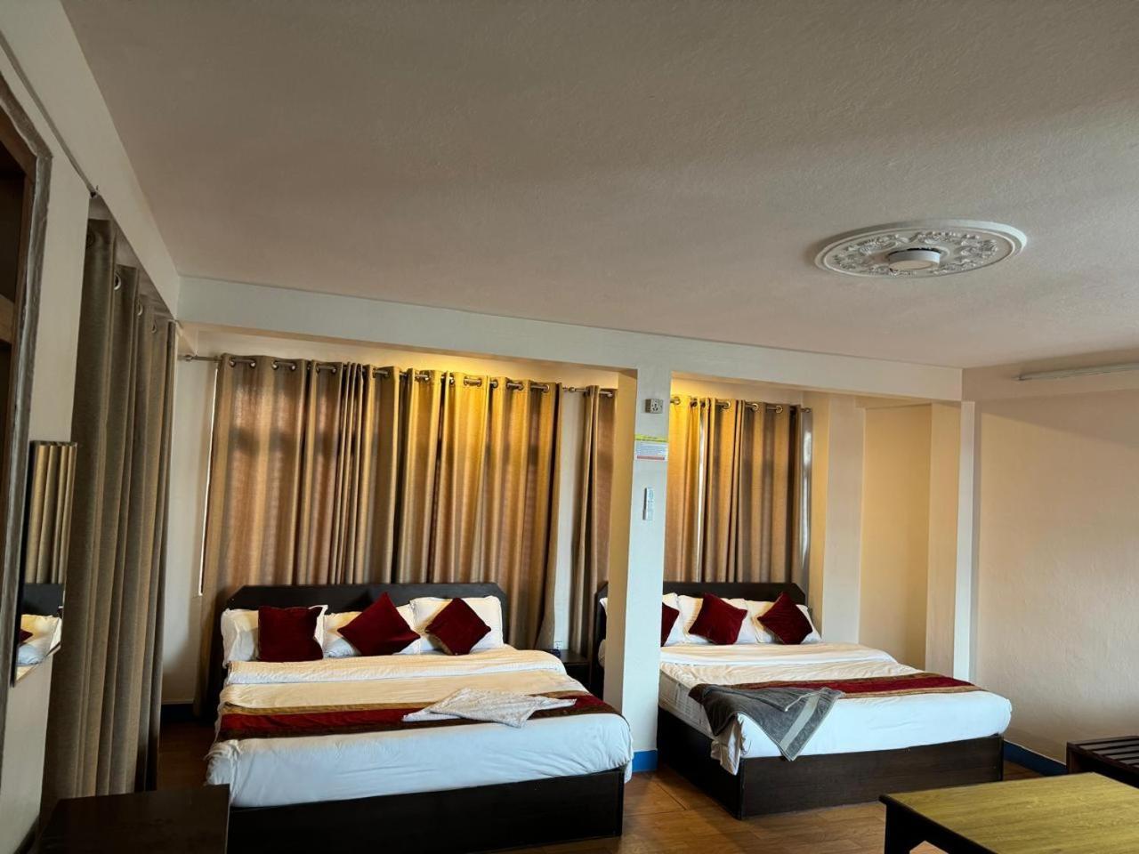 Hotel Silver Jubilee Kathmandu Ngoại thất bức ảnh